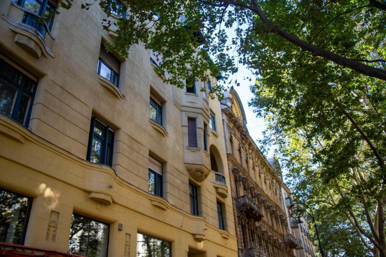 Luxurious & Spacious Downtown Residence In Liszt Ferenc Square Βουδαπέστη Εξωτερικό φωτογραφία